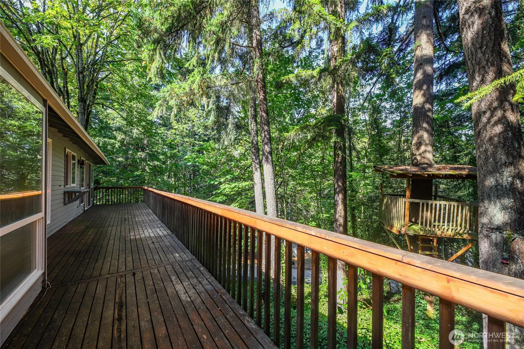 15604 SE 42nd Place , Bellevue, WA 98006