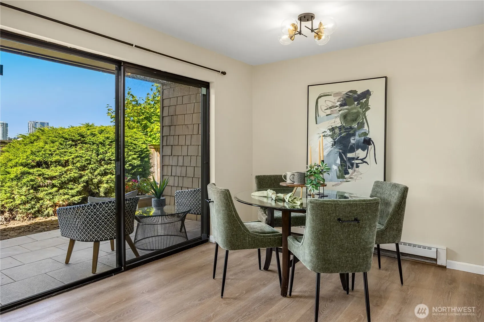 717 122nd Avenue NE #B1, Bellevue, WA 98005