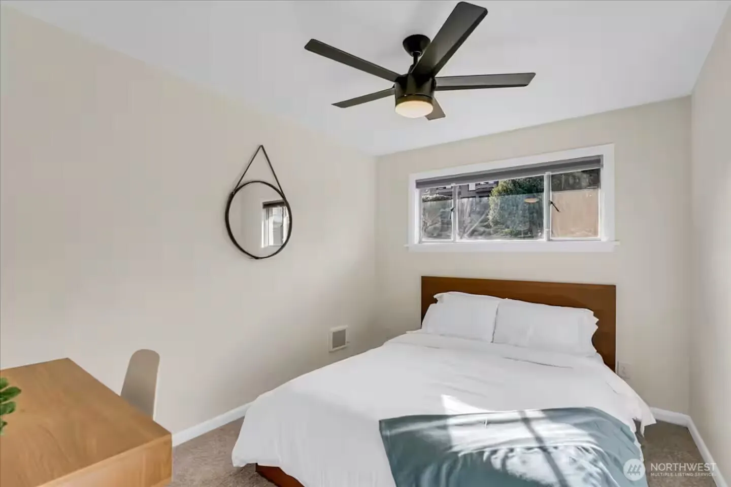 7528 S Lakeridge Dr , Seattle, WA 98178