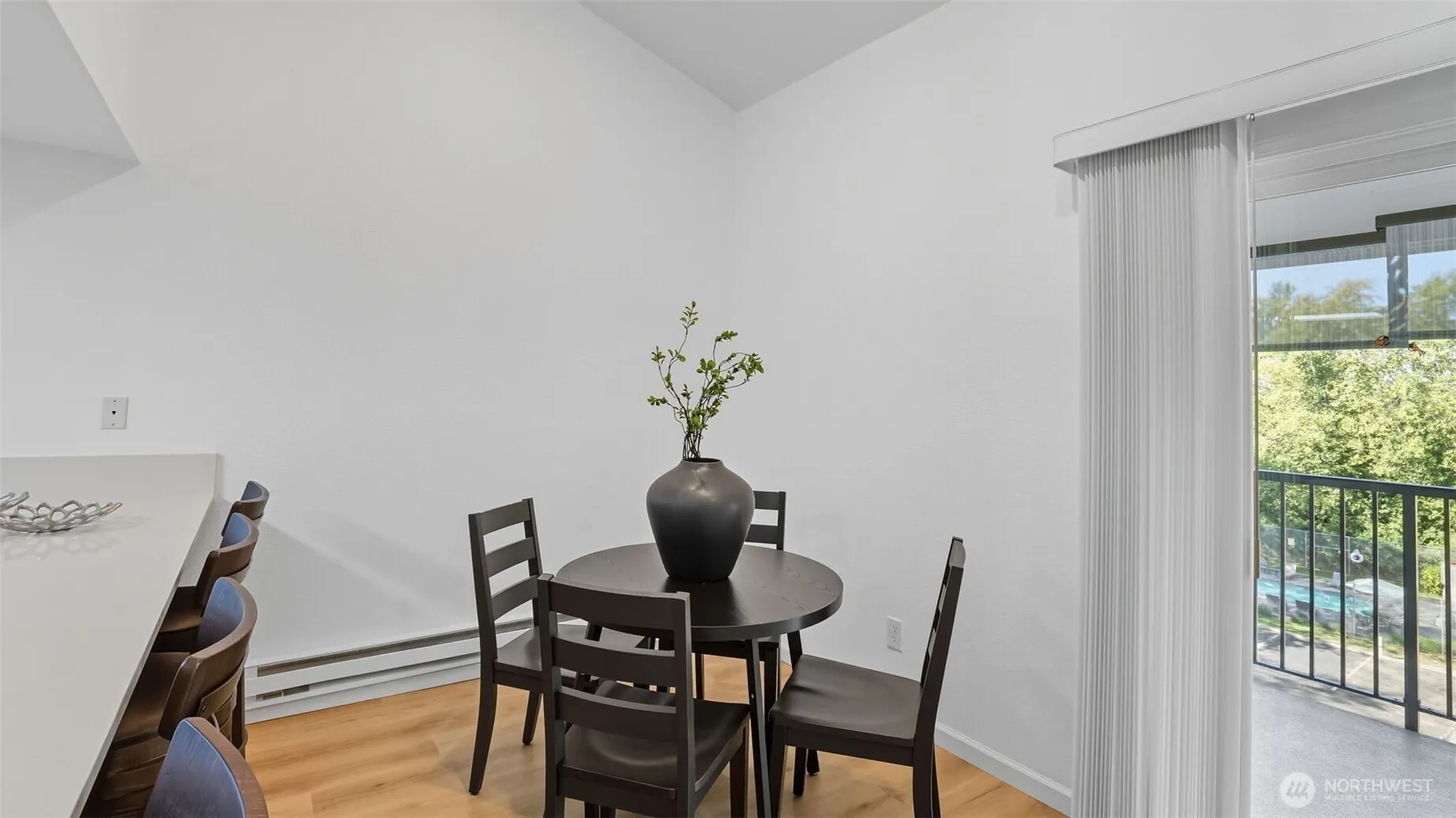 2411 S 248th Street #D33, Kent, WA 98032