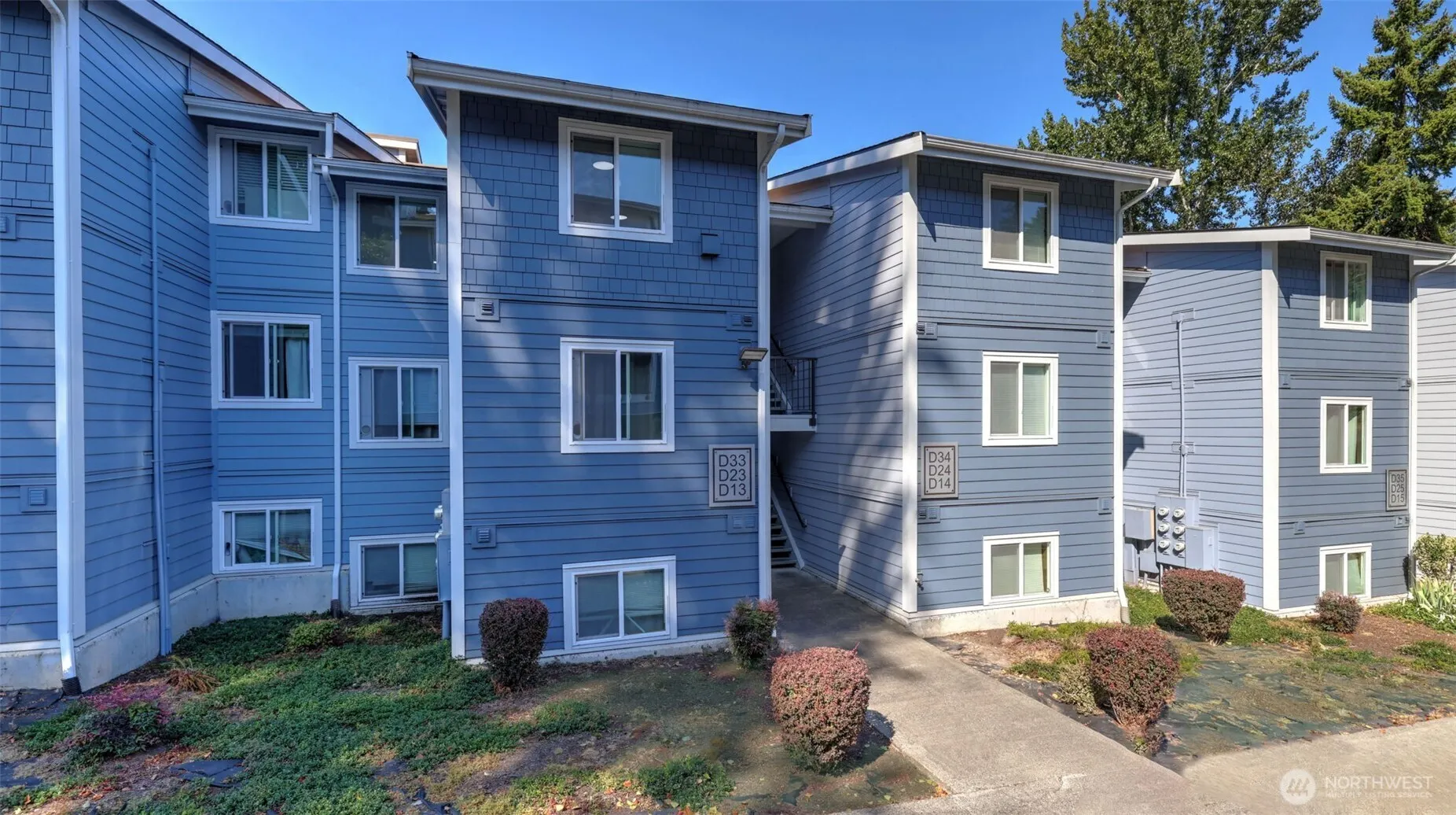 2411 S 248th Street #D33, Kent, WA 98032
