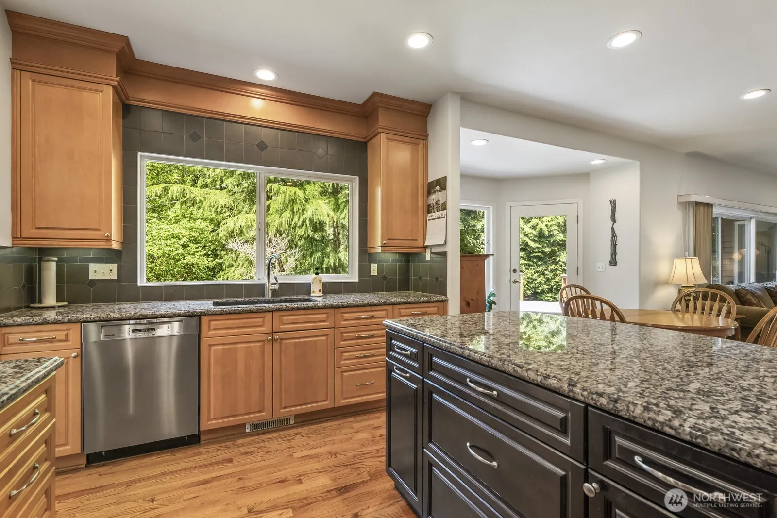 21460 NE 143rd Street , Woodinville, WA 98077-5124