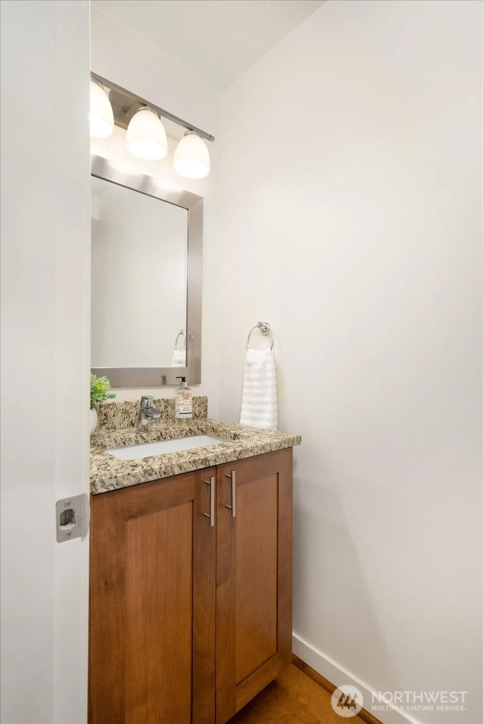 3016 S Adams Street , Seattle, WA 98108
