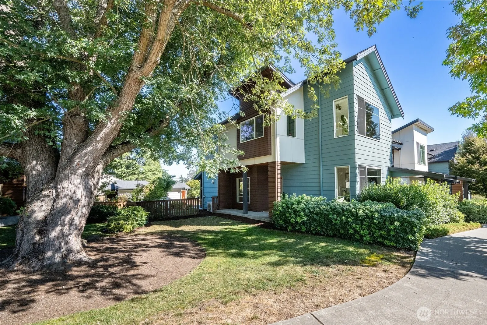 3016 S Adams Street , Seattle, WA 98108