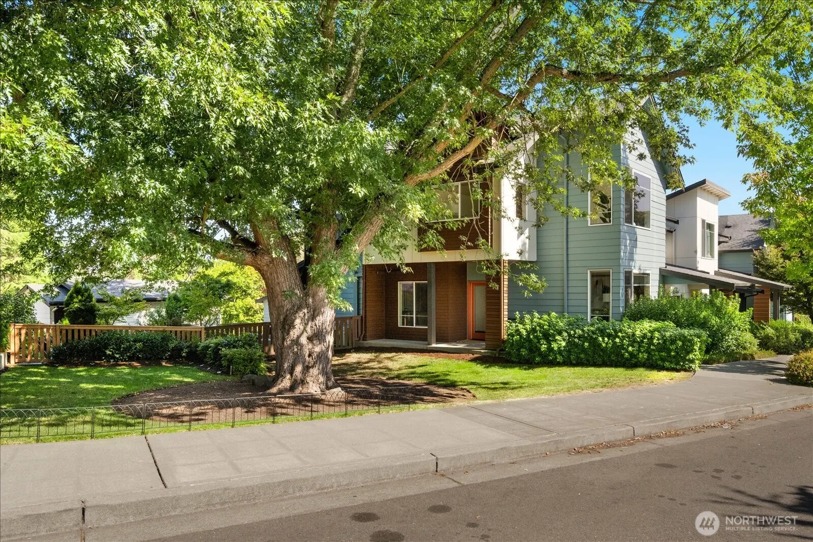 3016 S Adams Street , Seattle, WA 98108