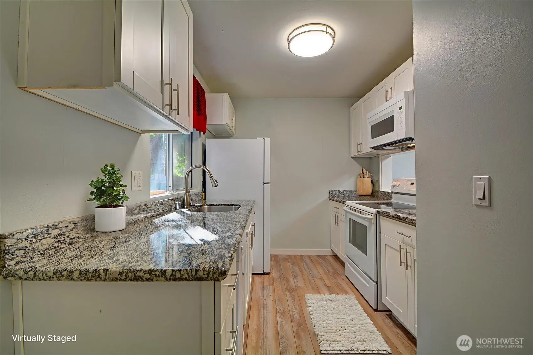 4807 180th Street SW #E105, Lynnwood, WA 98037
