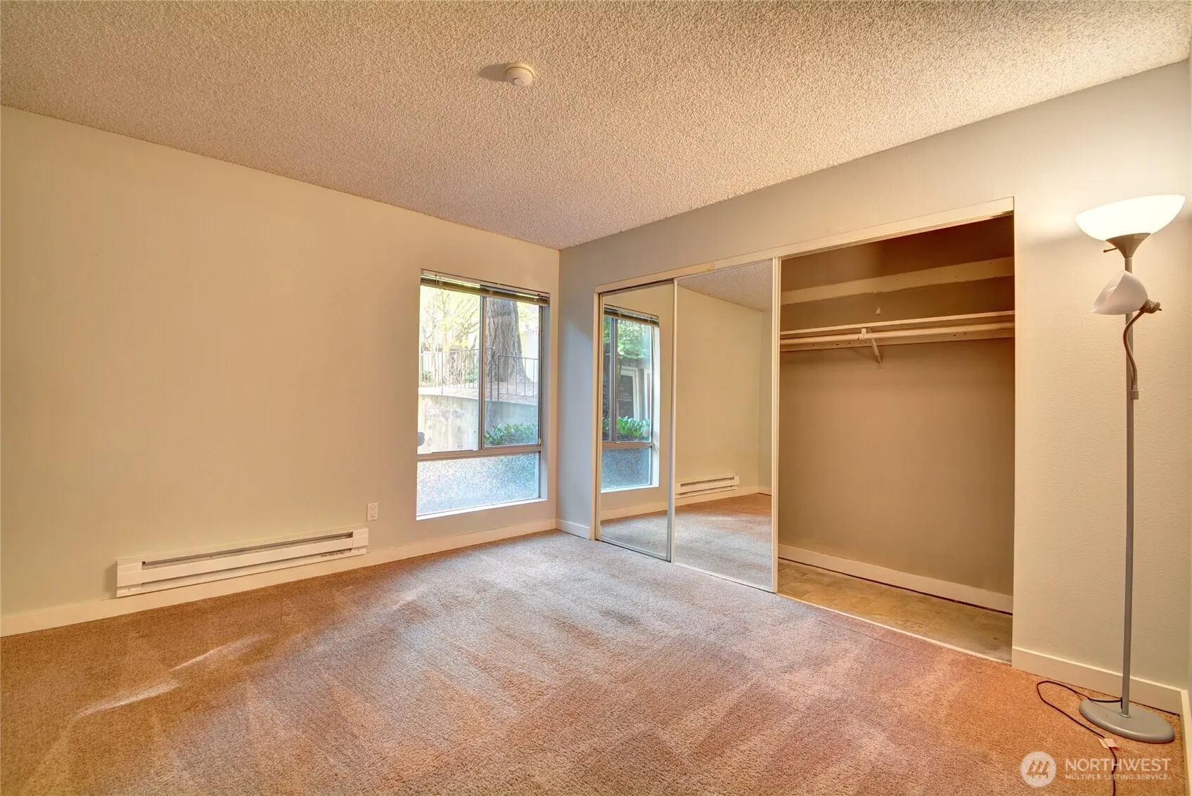 4807 180th Street SW #E105, Lynnwood, WA 98037