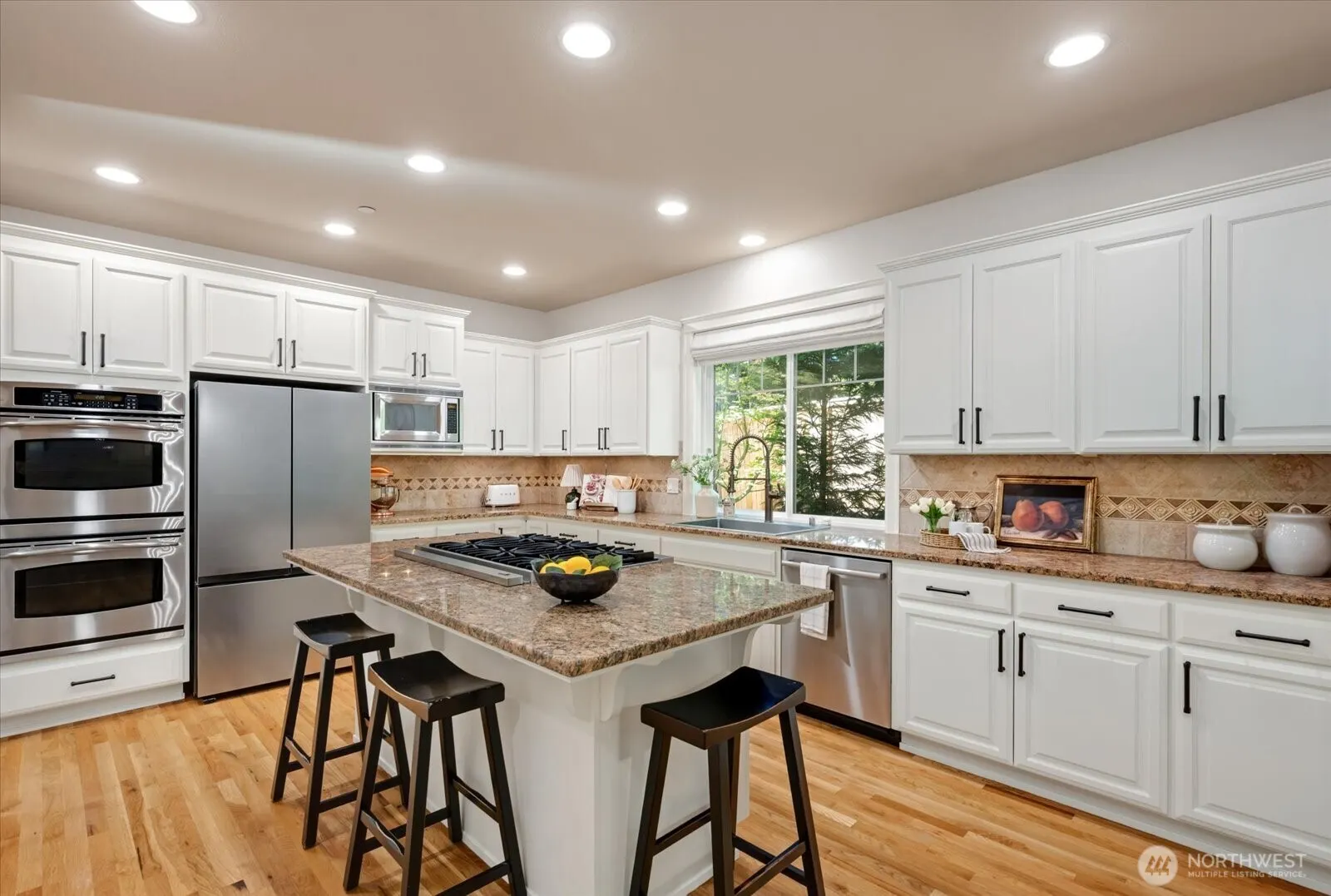 15542 NE 106th Way , Redmond, WA 98052