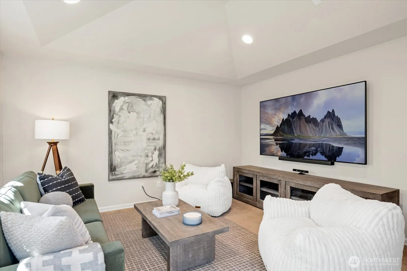 15542 NE 106th Way , Redmond, WA 98052