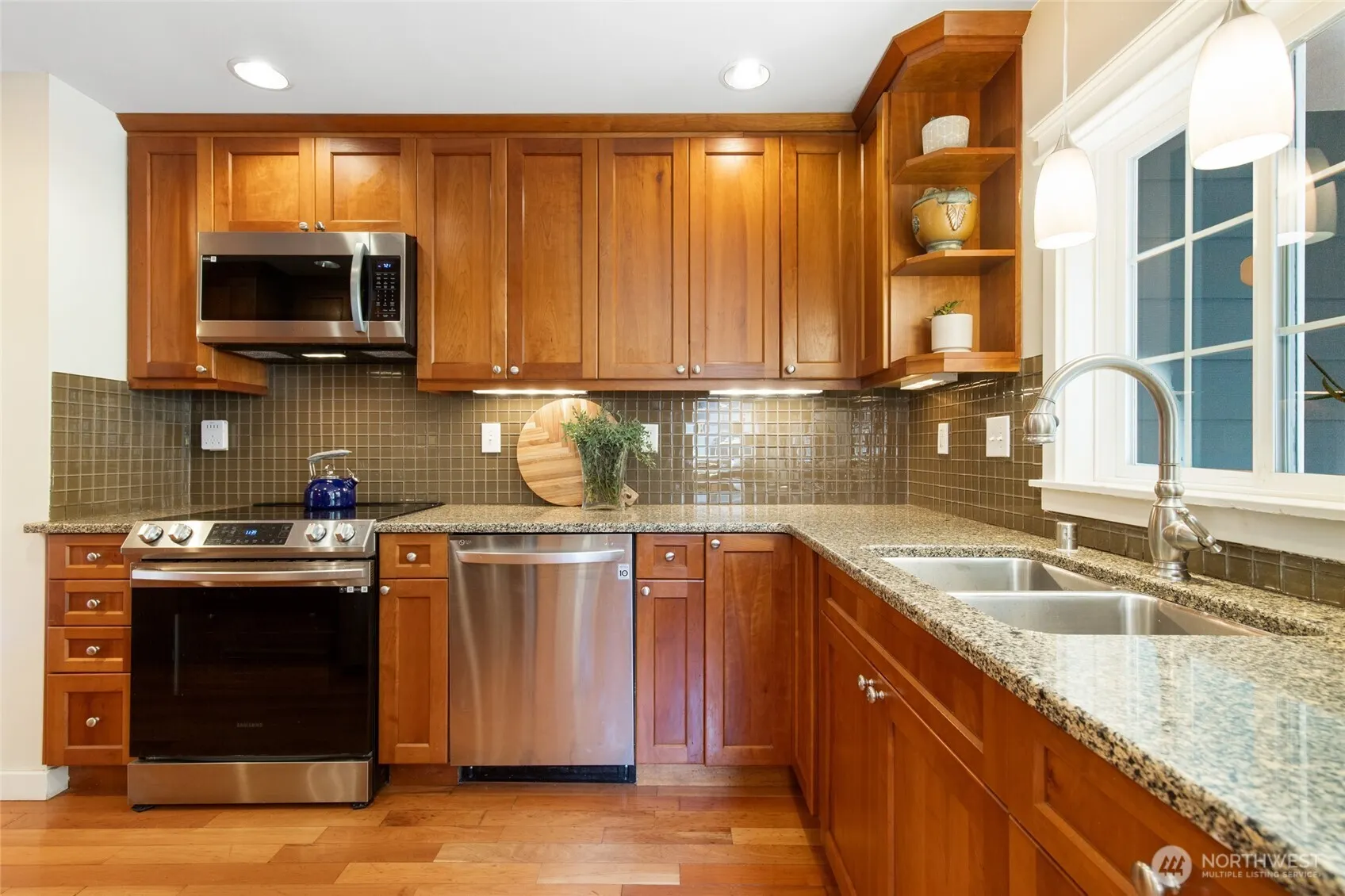 8518 11th Avenue NW, Seattle, WA 98117