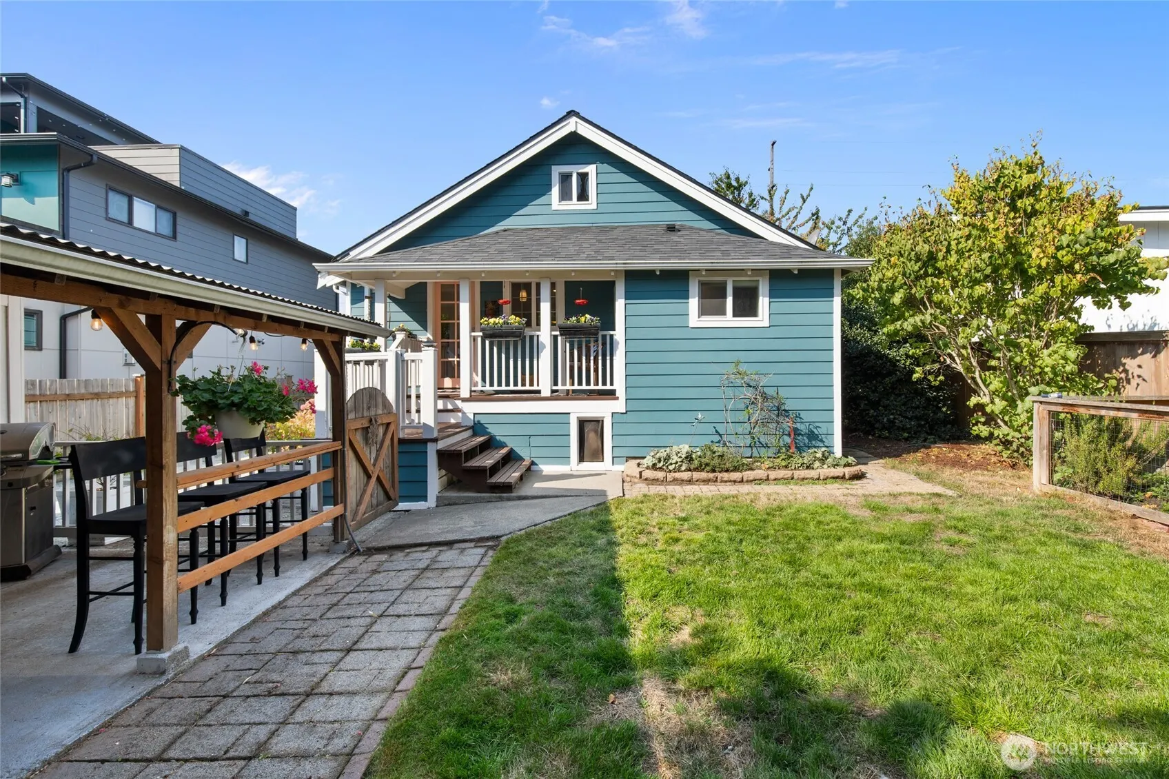8518 11th Avenue NW, Seattle, WA 98117