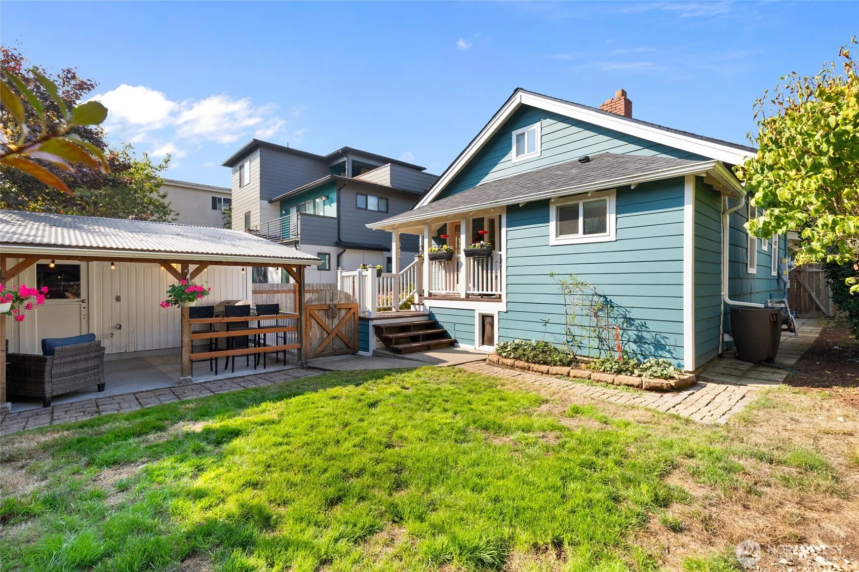 8518 11th Avenue NW, Seattle, WA 98117