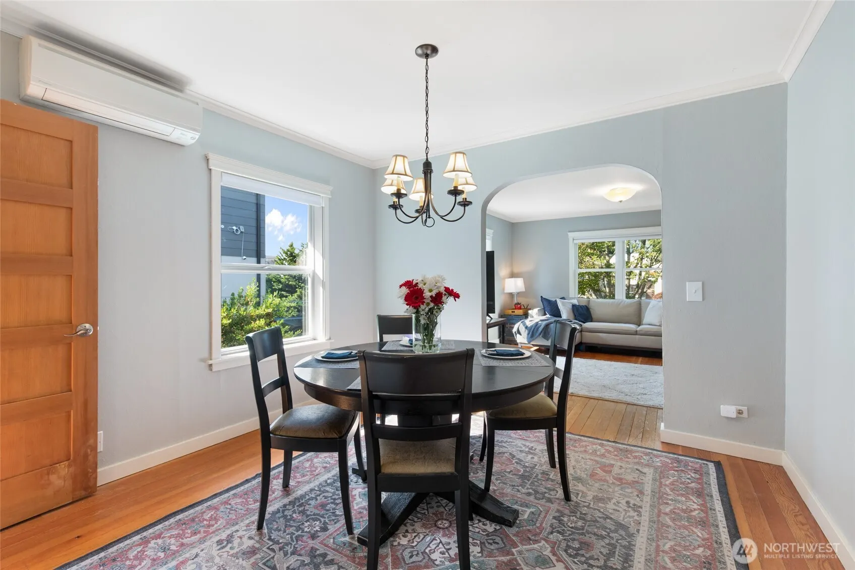 8518 11th Avenue NW, Seattle, WA 98117