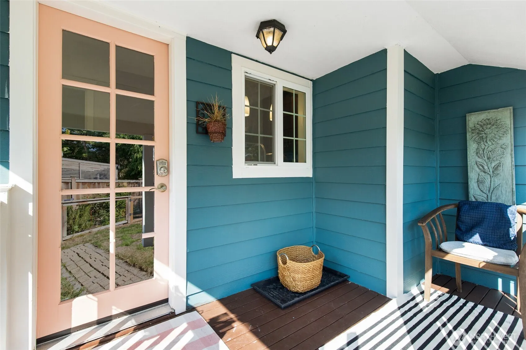8518 11th Avenue NW, Seattle, WA 98117