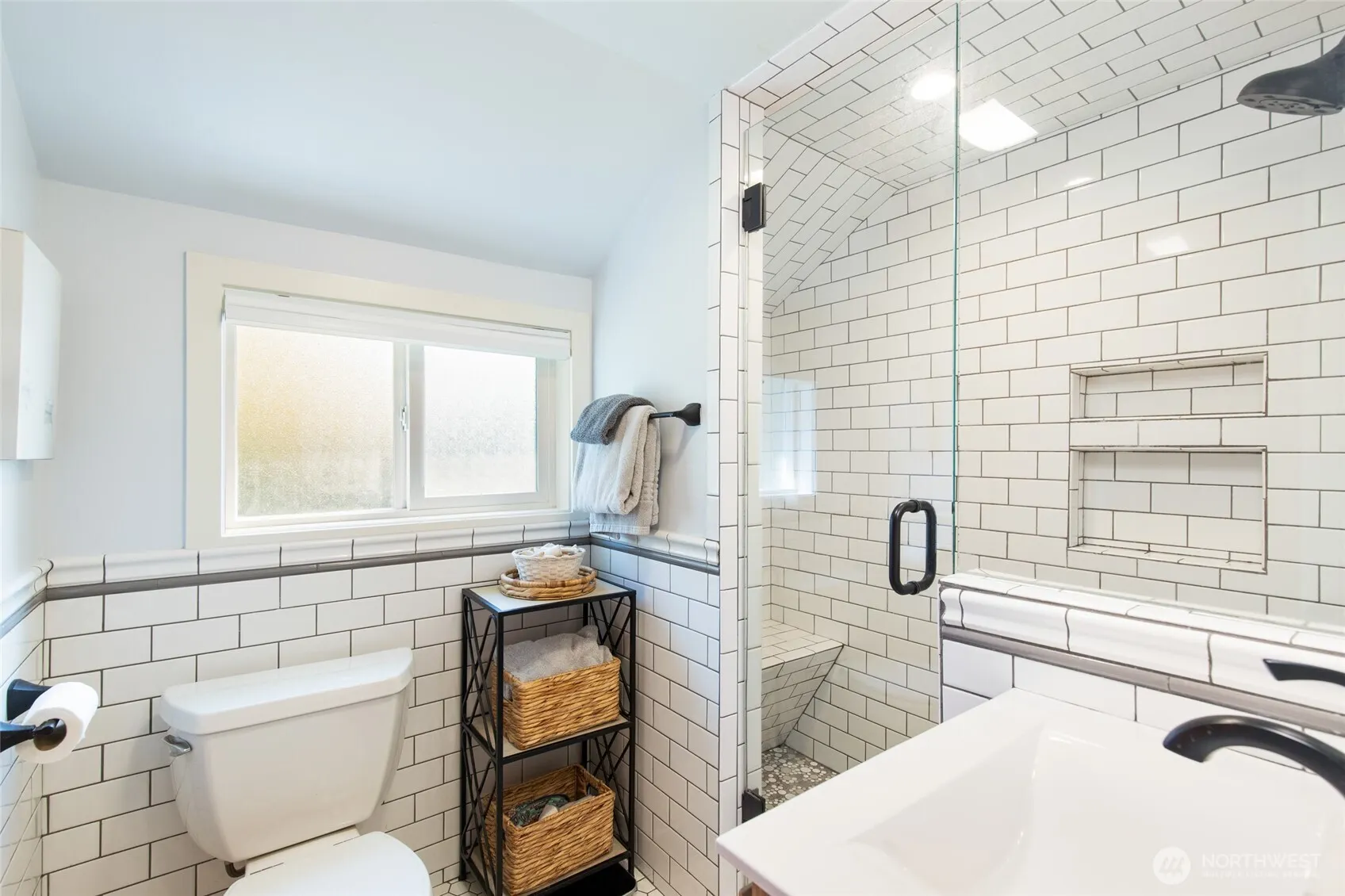 8518 11th Avenue NW, Seattle, WA 98117