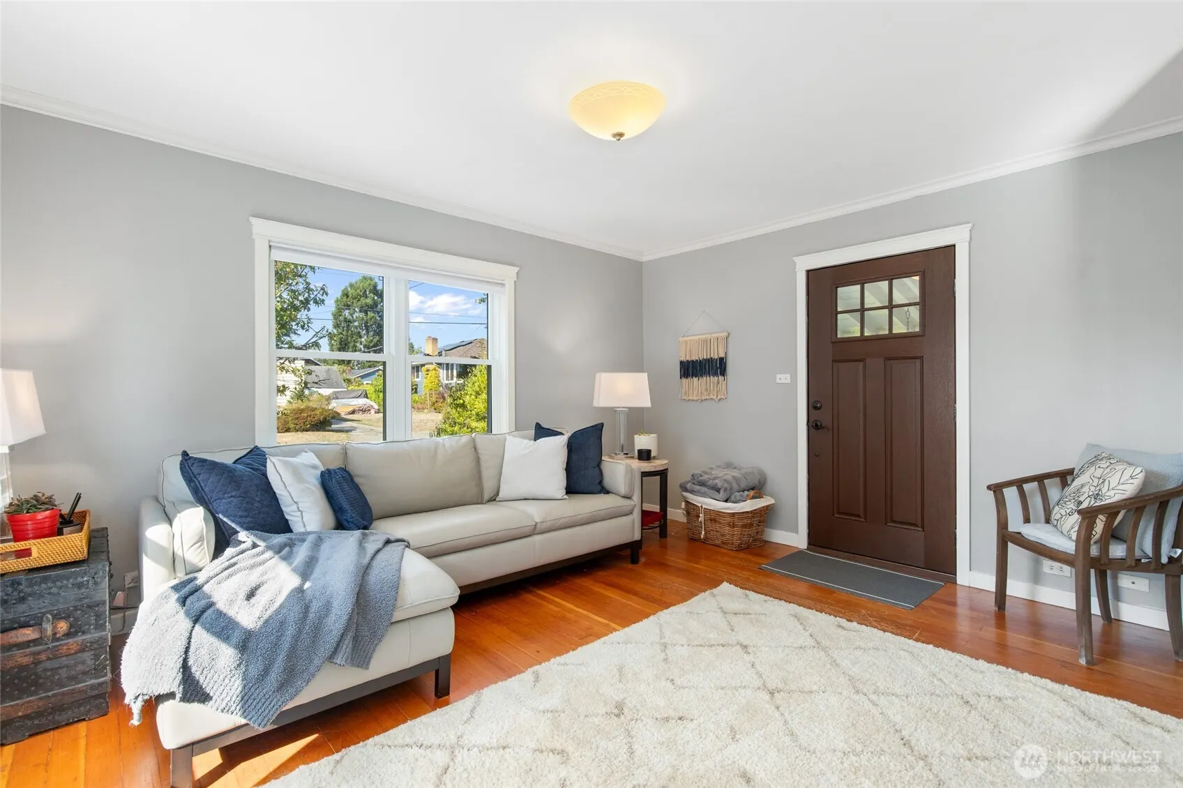 8518 11th Avenue NW, Seattle, WA 98117
