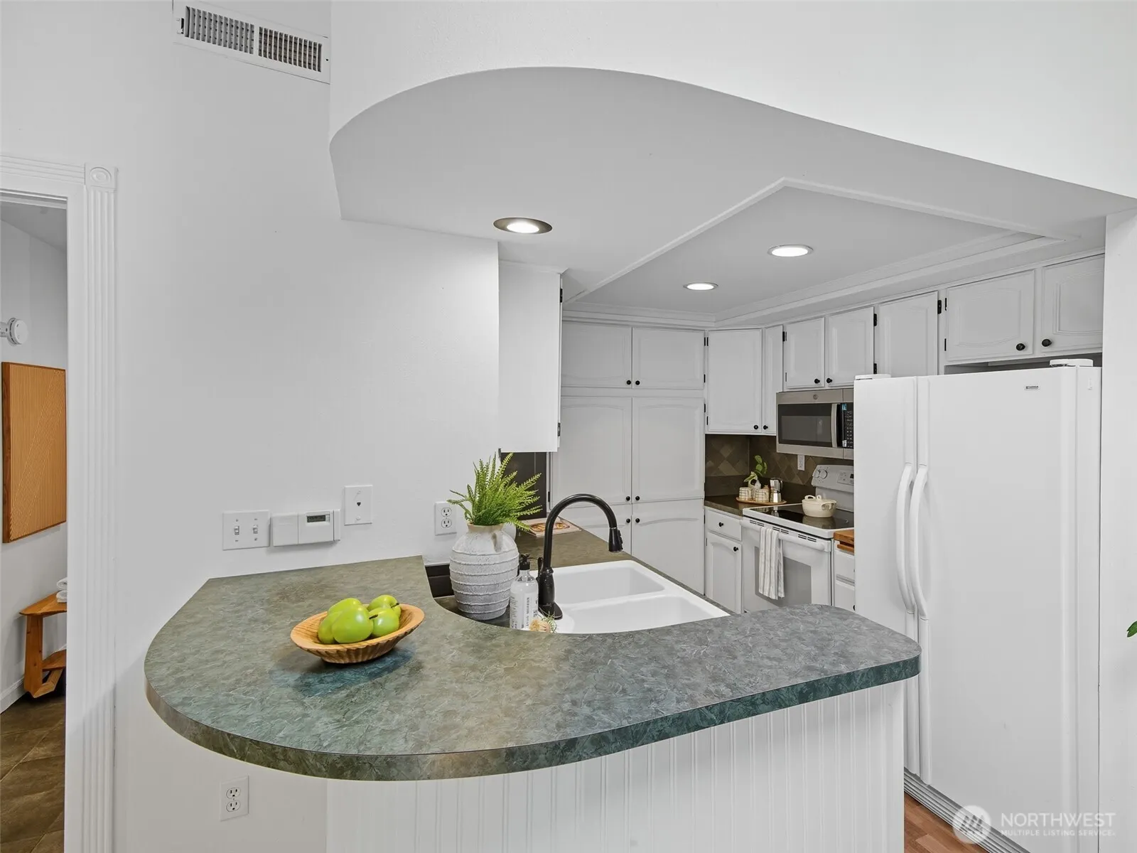 11420 NE 128th Street #49, Kirkland, WA 98034