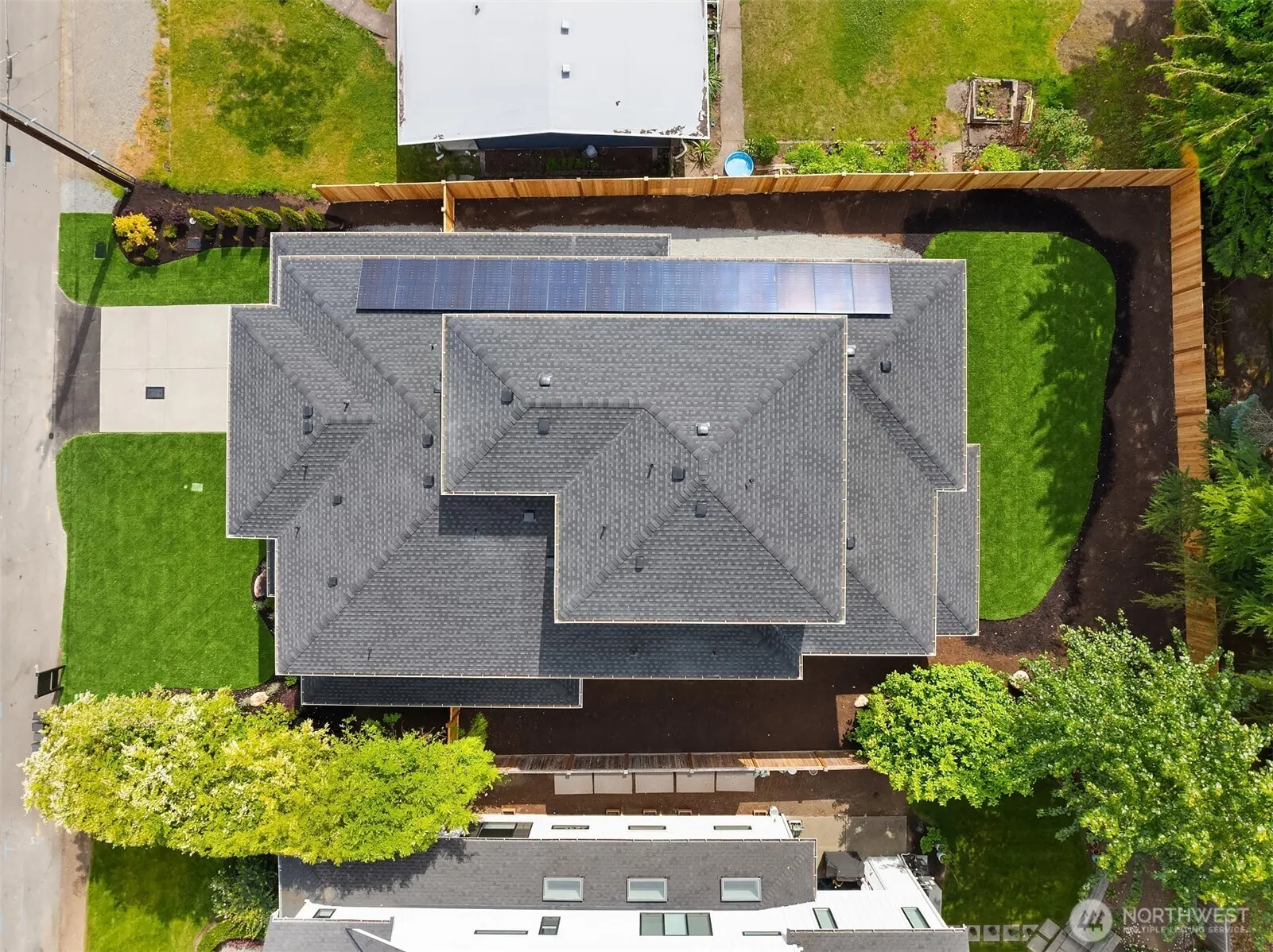 1613 165th Avenue NE, Bellevue, WA 98008