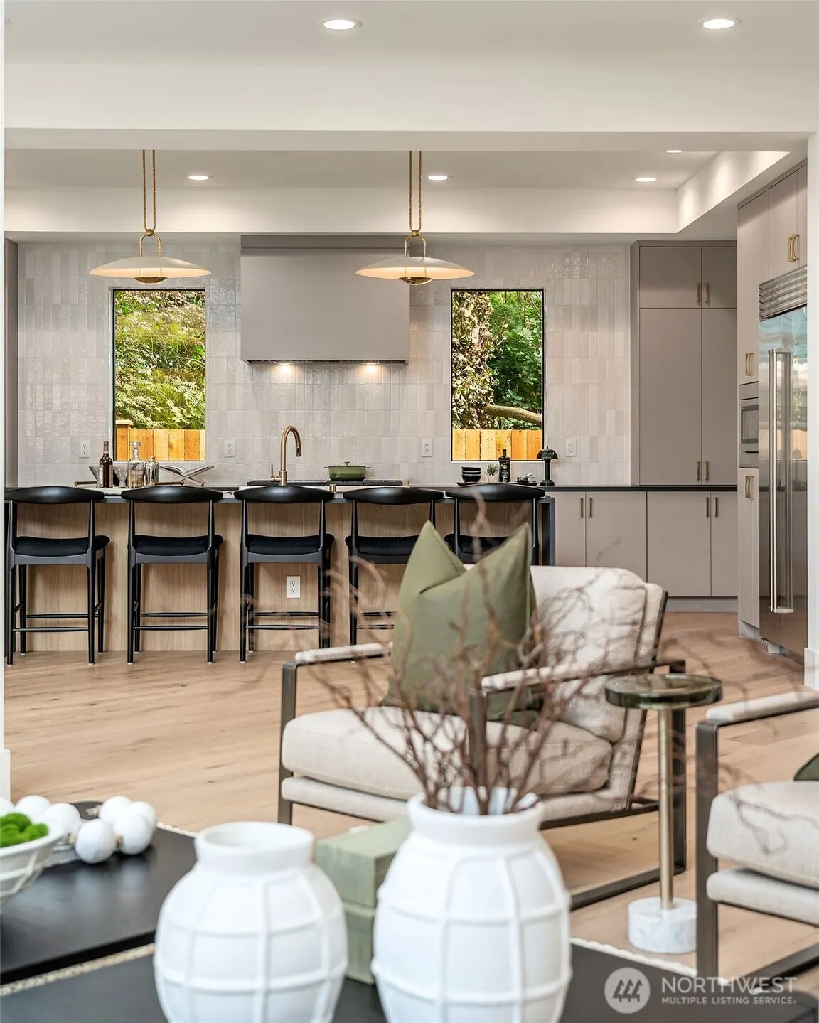 1613 165th Avenue NE, Bellevue, WA 98008