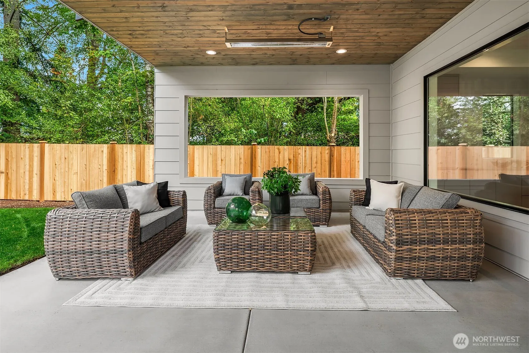 1613 165th Avenue NE, Bellevue, WA 98008