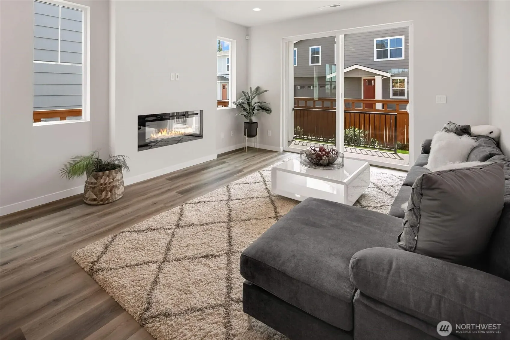 563 SW 97th Street #76, Seattle, WA 98106