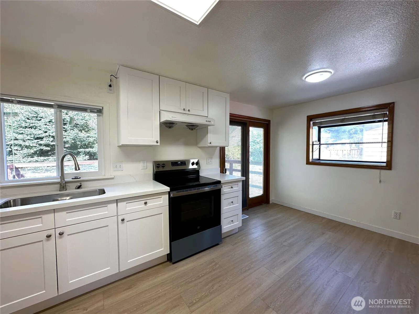 11210 SE 225th Street , Kent, WA 98031