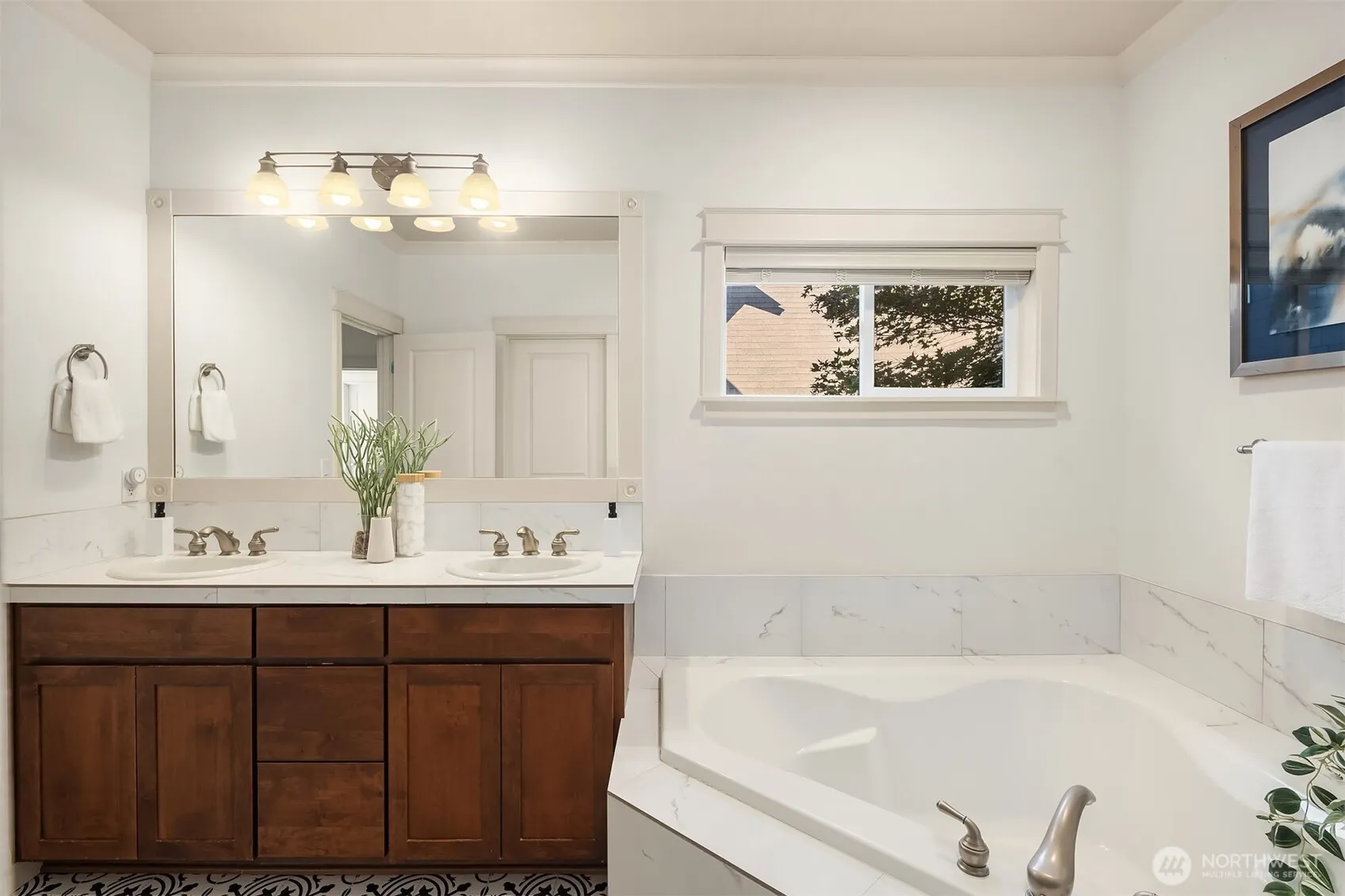 2166 NE Natalie Way , Issaquah, WA 98029