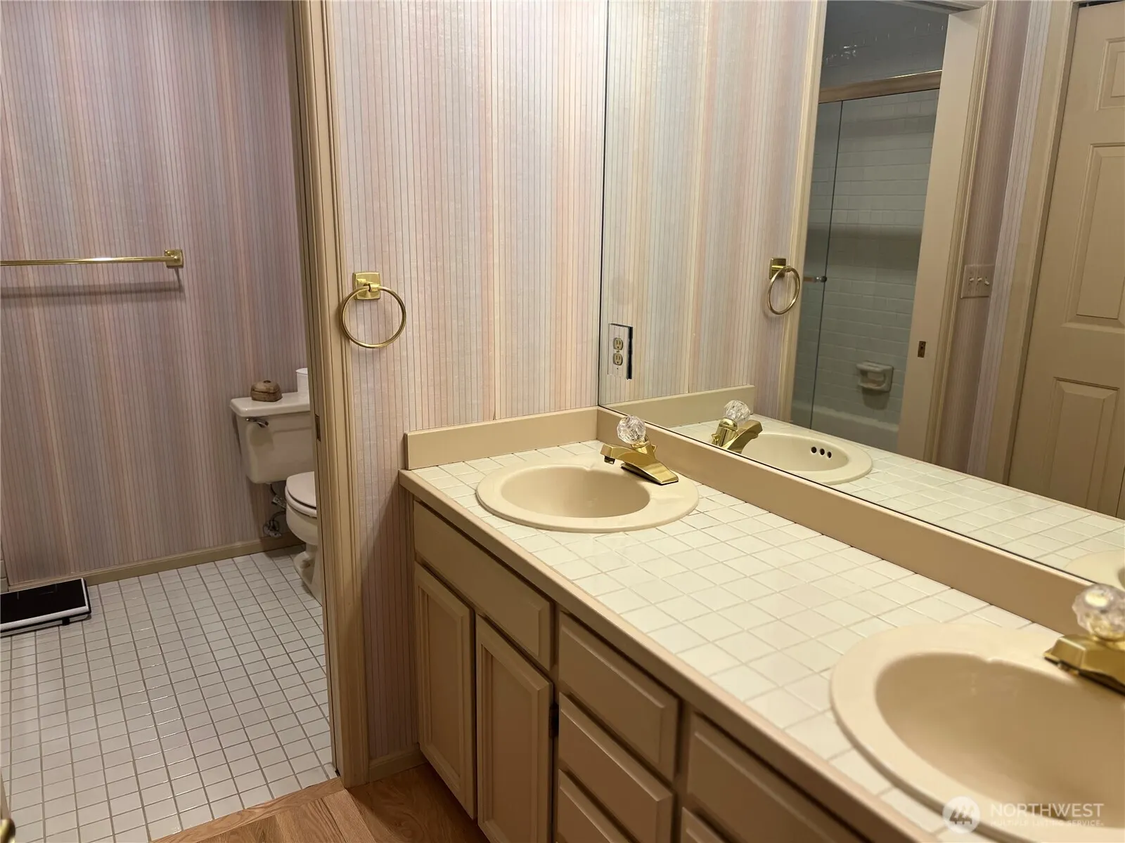 3650 116th Avenue NE, Bellevue, WA 98004