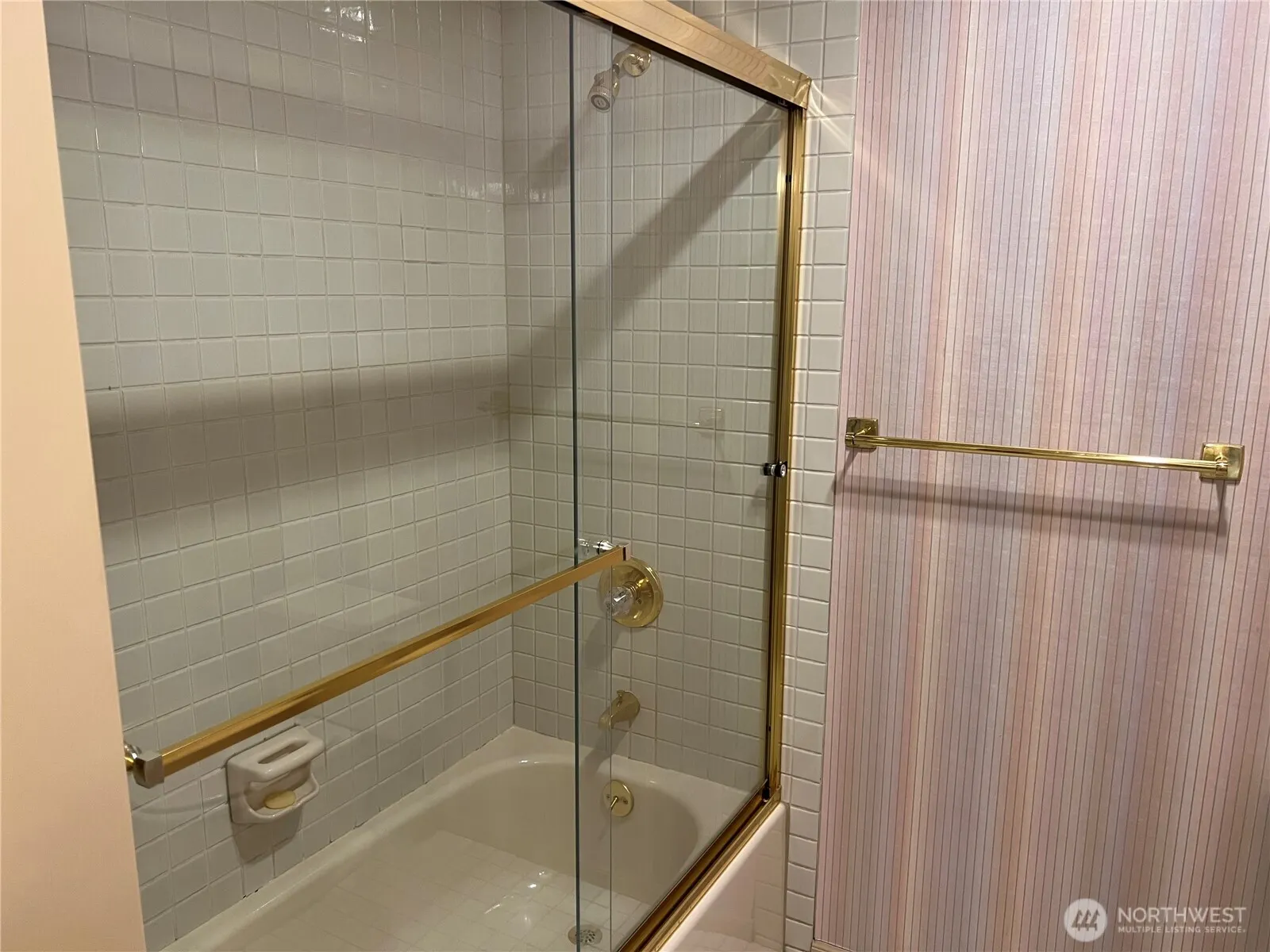 3650 116th Avenue NE, Bellevue, WA 98004