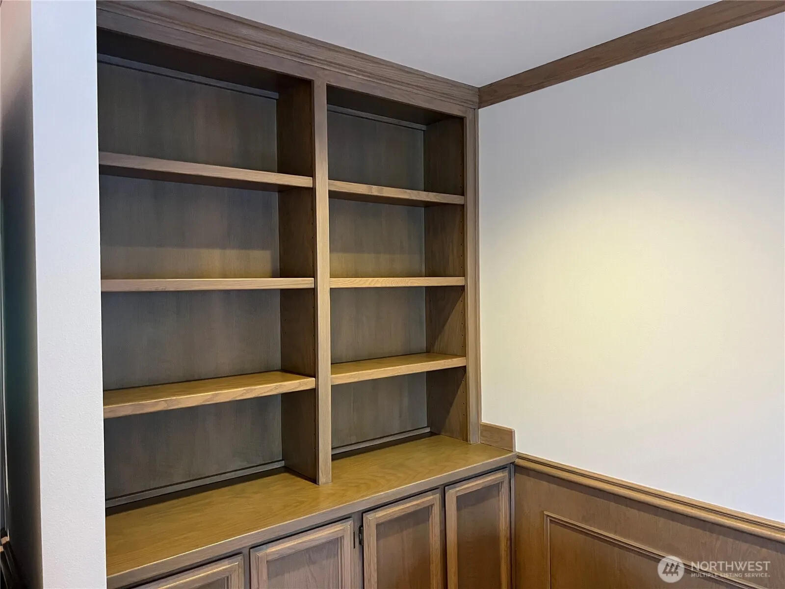 3650 116th Avenue NE, Bellevue, WA 98004