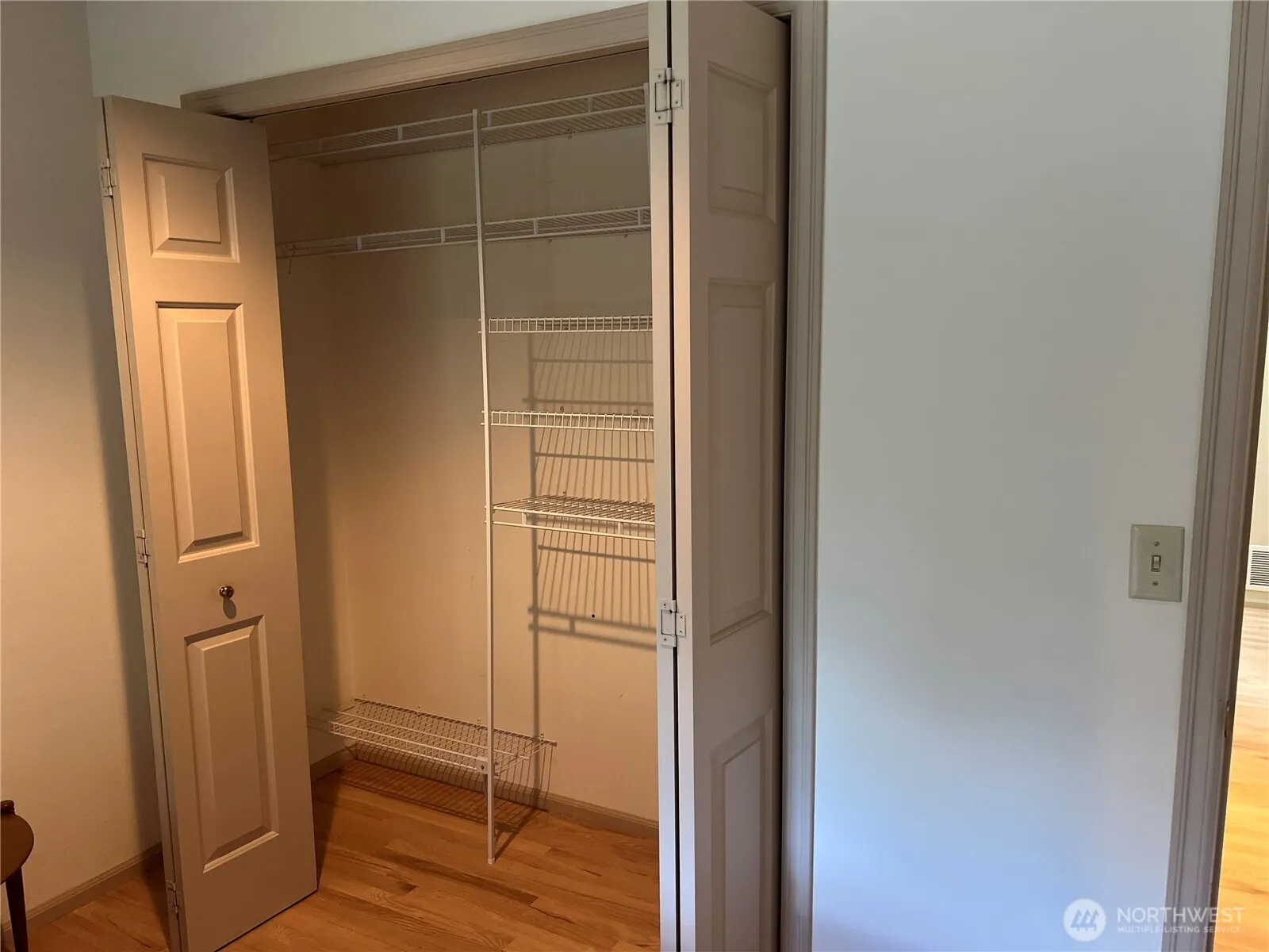 3650 116th Avenue NE, Bellevue, WA 98004
