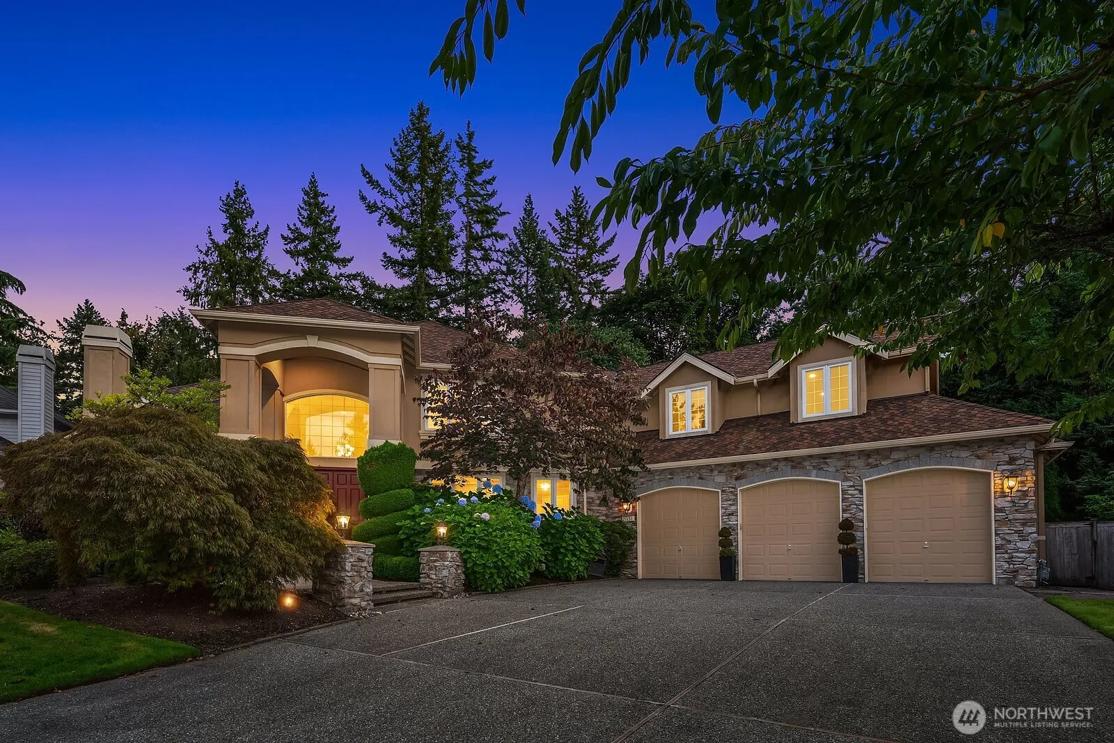 27131 SE 25th Place , Sammamish, WA 98075