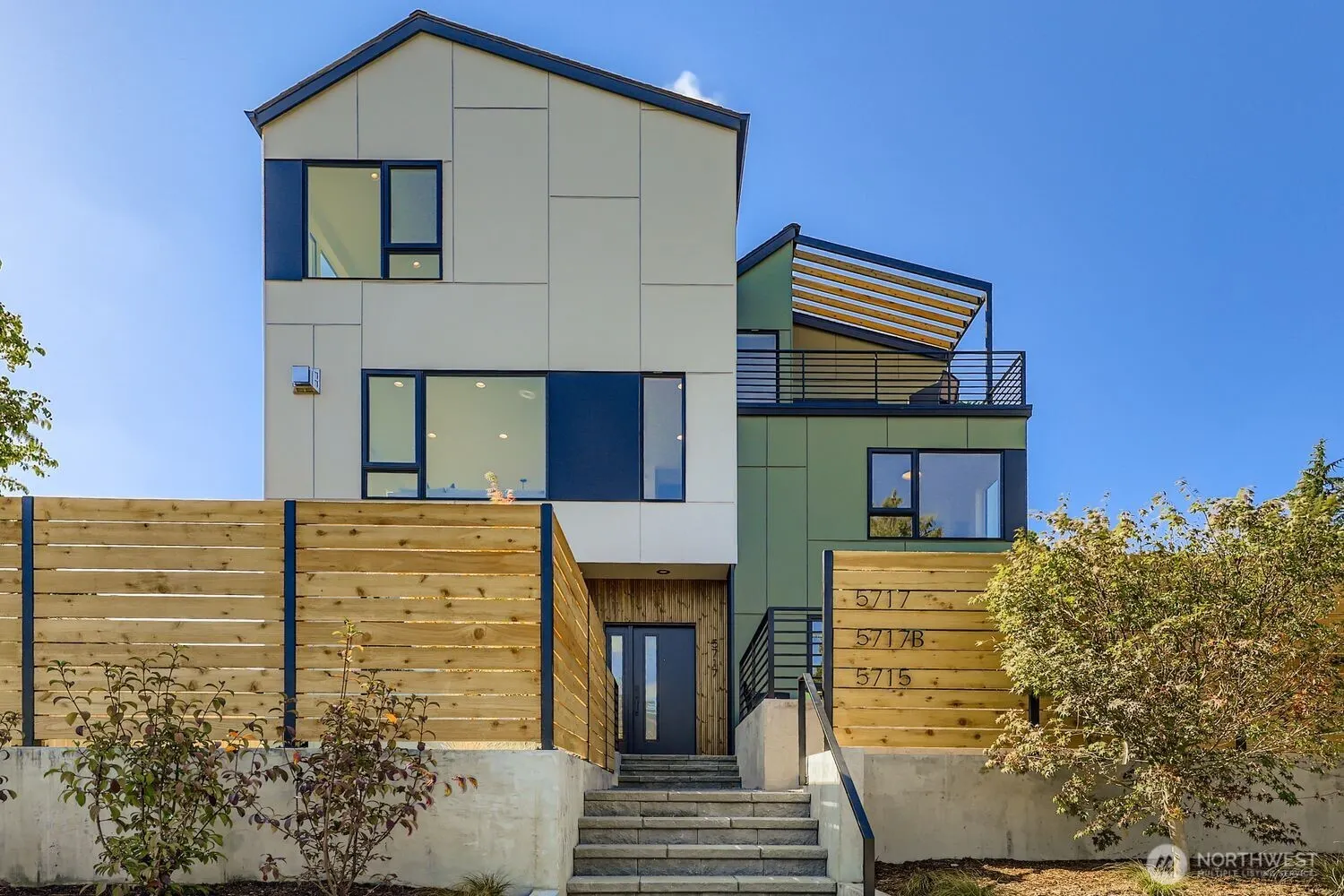 5717 35th Avenue NE, Seattle, WA 98105