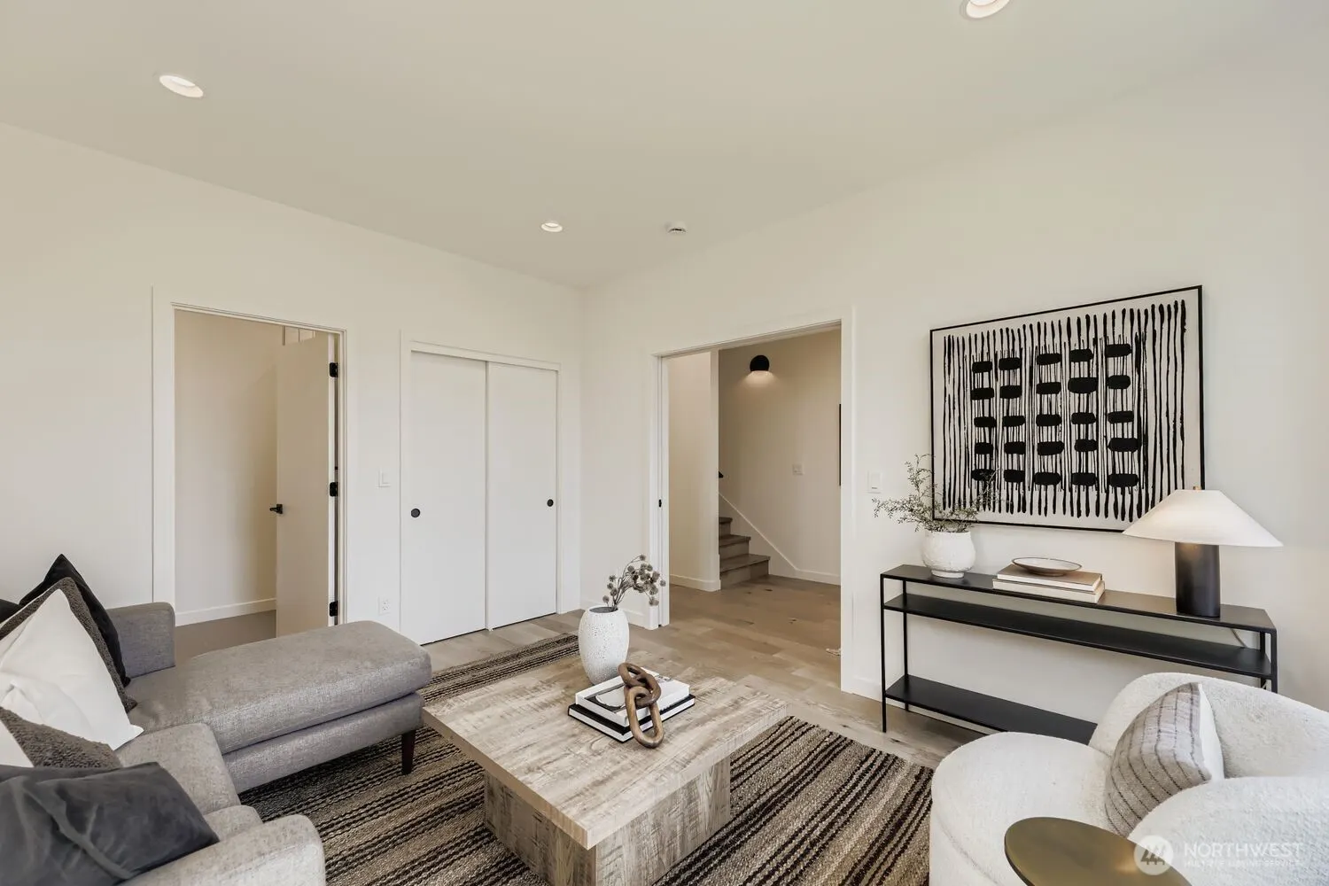 5717 35th Avenue NE, Seattle, WA 98105