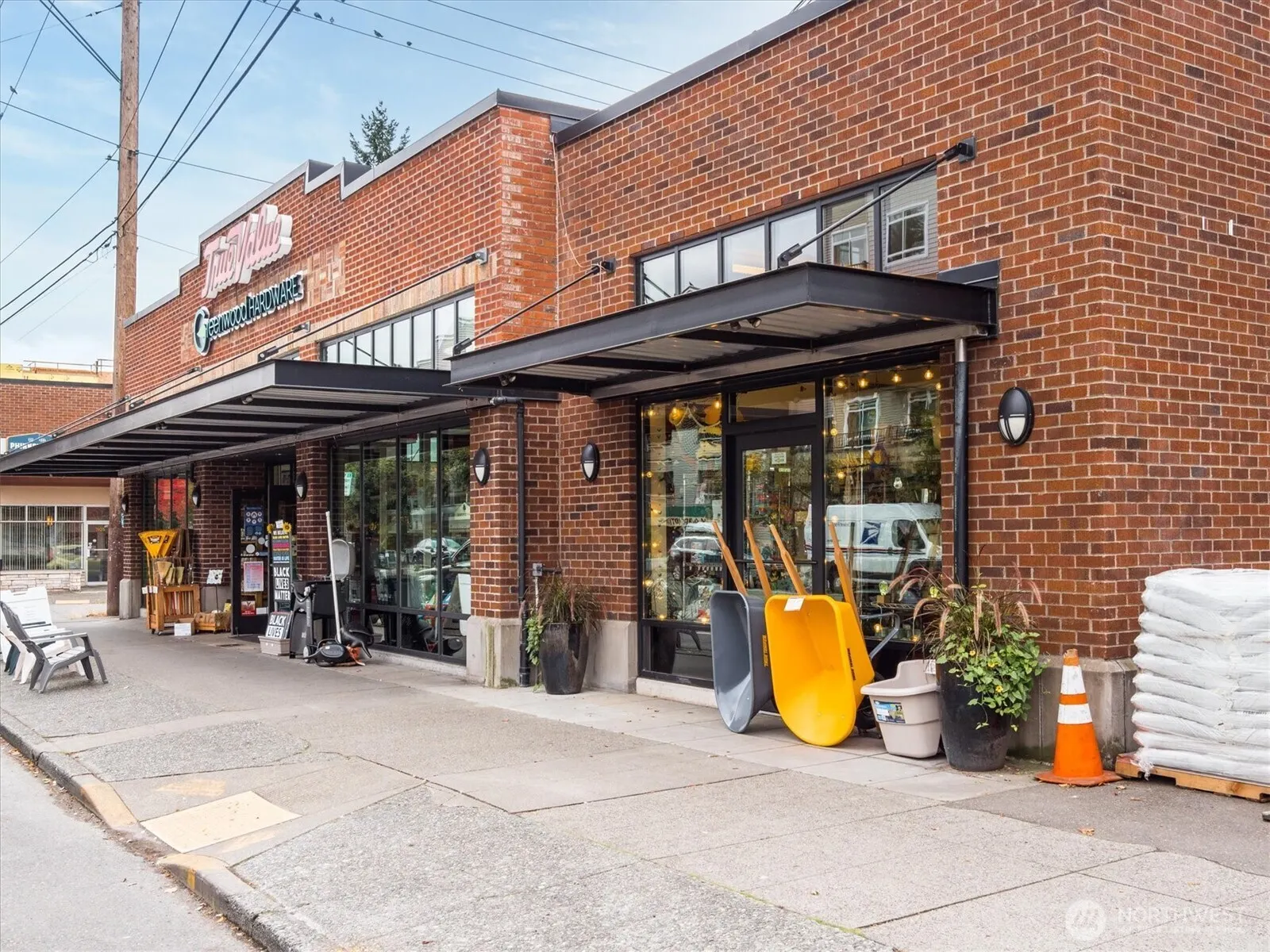 327 N 78th Street , Seattle, WA 98103
