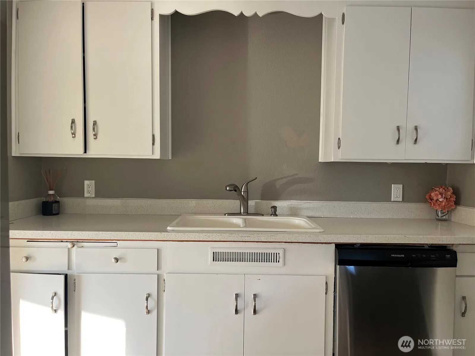 22928 105th Avenue SE, Kent, WA 98031