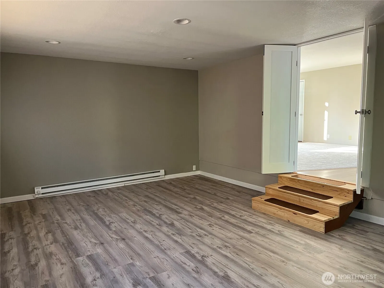 22928 105th Avenue SE, Kent, WA 98031