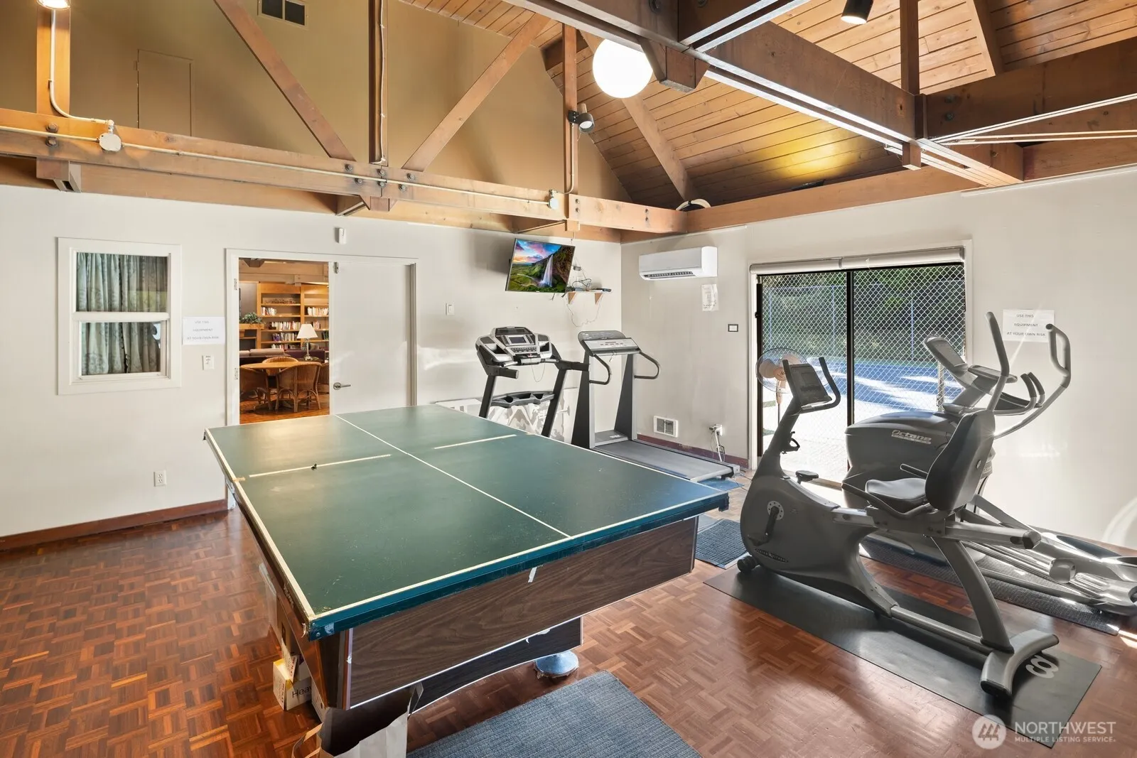 6652 Parkpoint Way NE #D-311, Seattle, WA 98115-7847