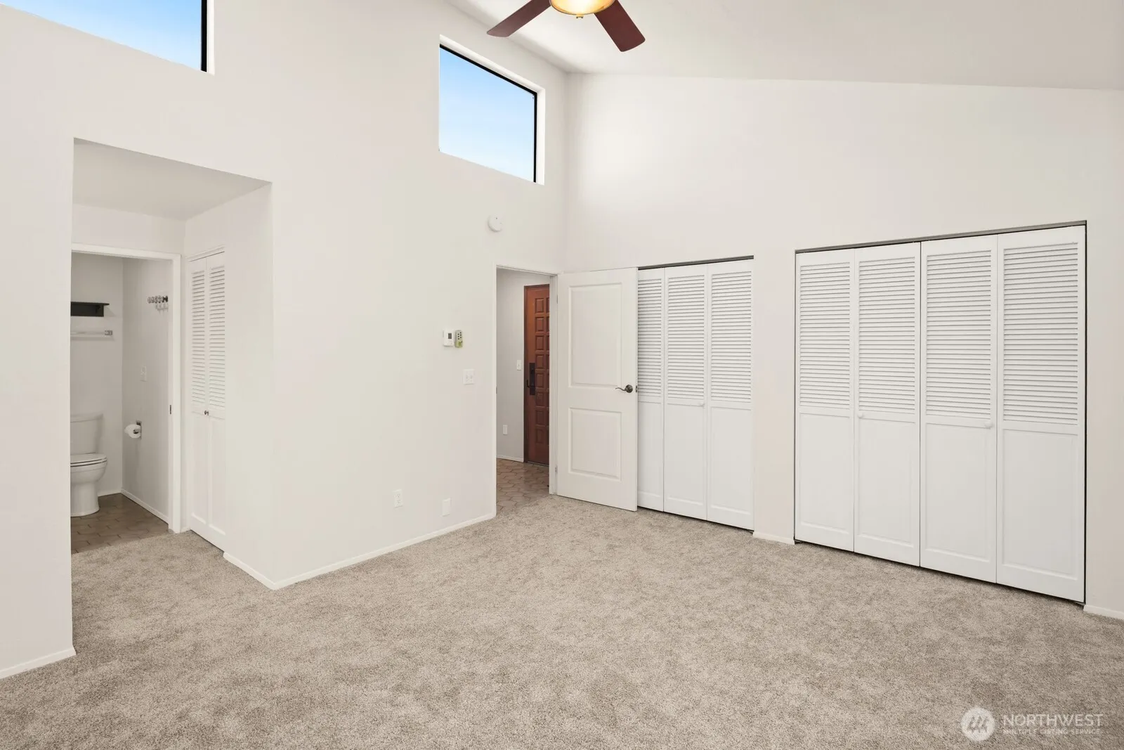 6652 Parkpoint Way NE #D-311, Seattle, WA 98115-7847