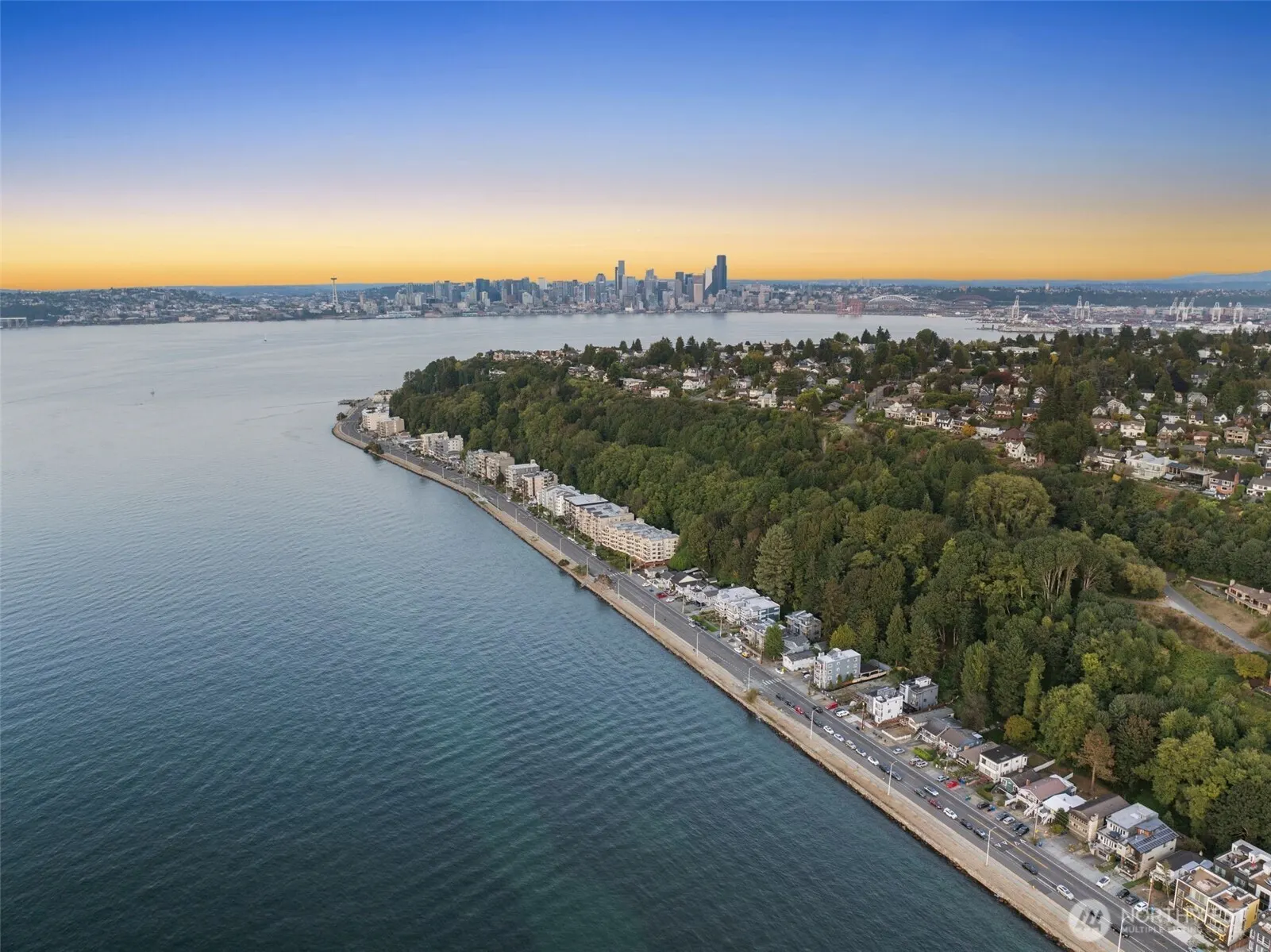 1594 Alki Avenue SW #302, Seattle, WA 98116
