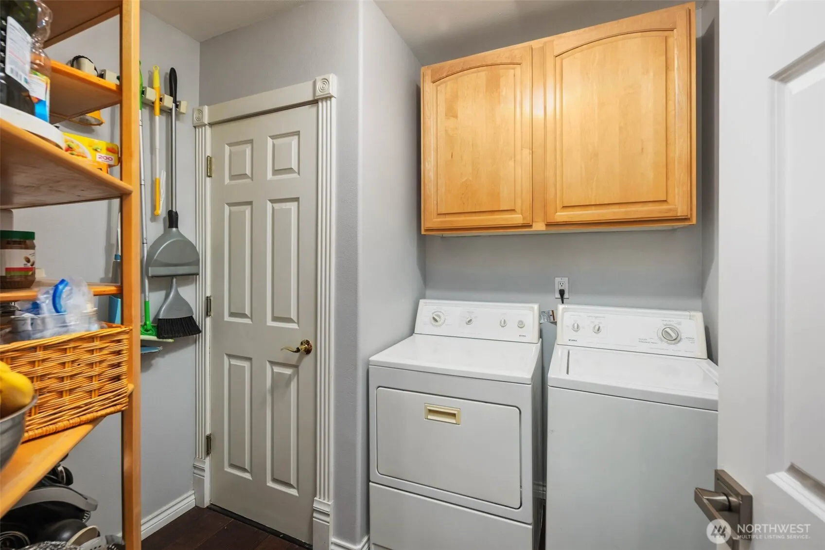 1594 Alki Avenue SW #302, Seattle, WA 98116