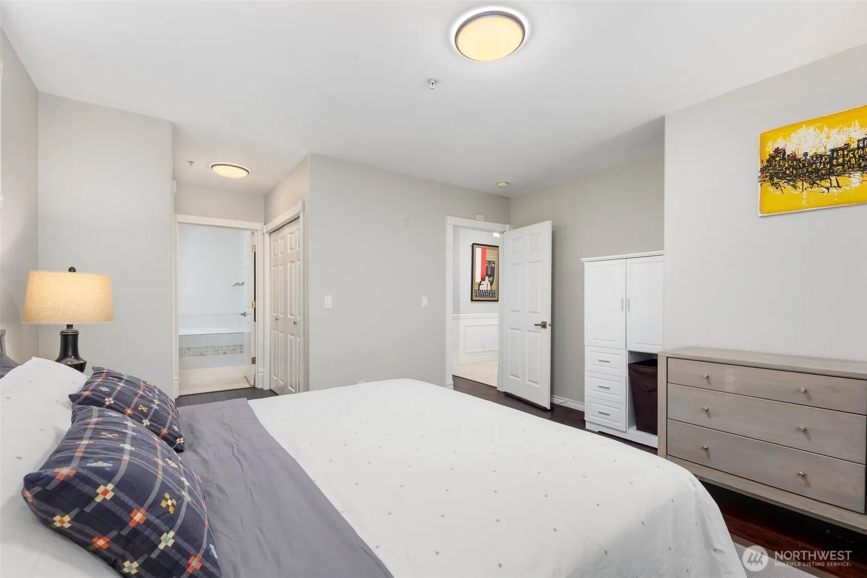 1594 Alki Avenue SW #302, Seattle, WA 98116