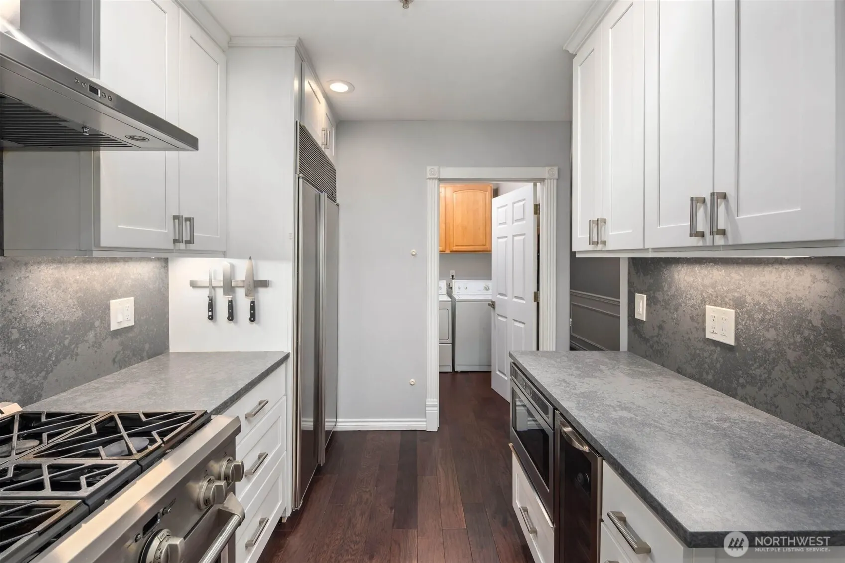 1594 Alki Avenue SW #302, Seattle, WA 98116