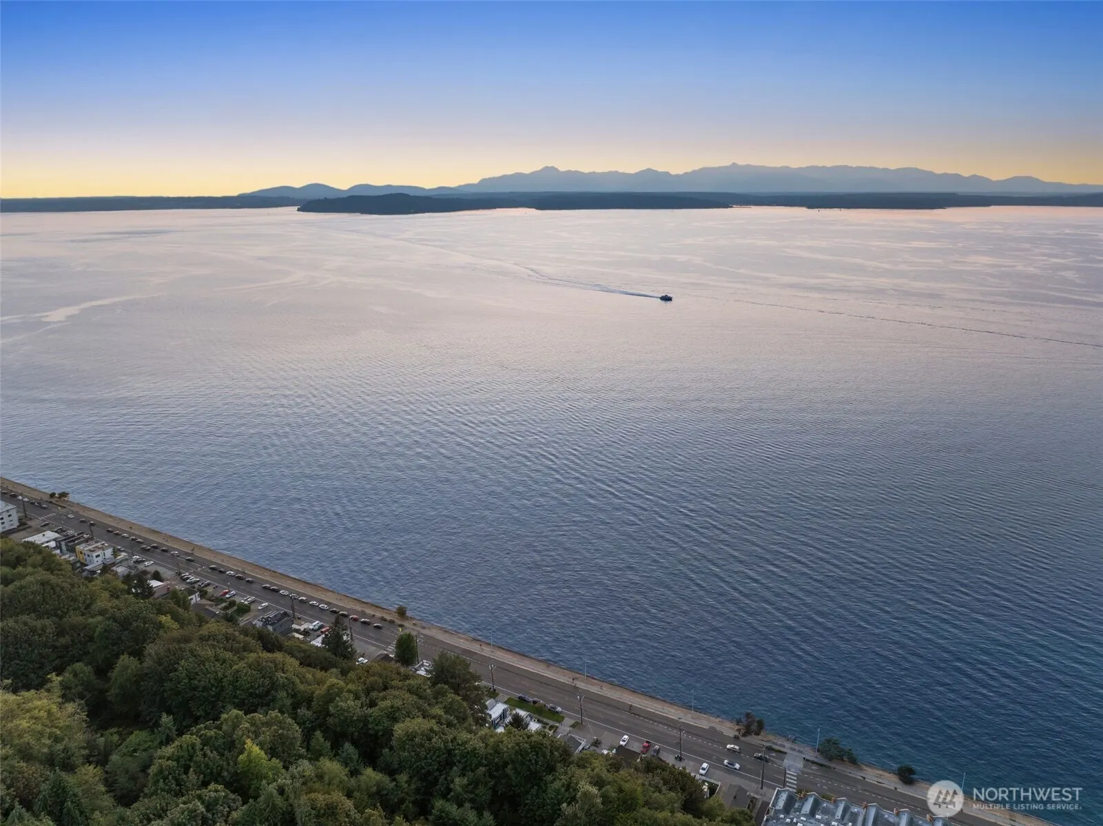 1594 Alki Avenue SW #302, Seattle, WA 98116