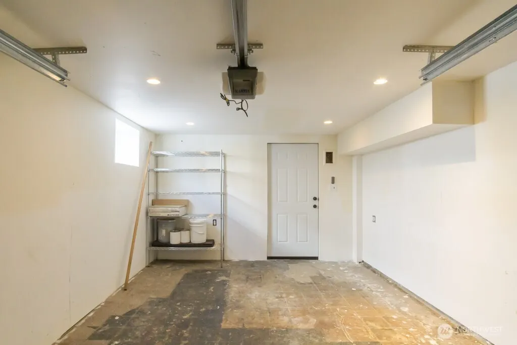 2115 N 92nd Street , Seattle, WA 98103