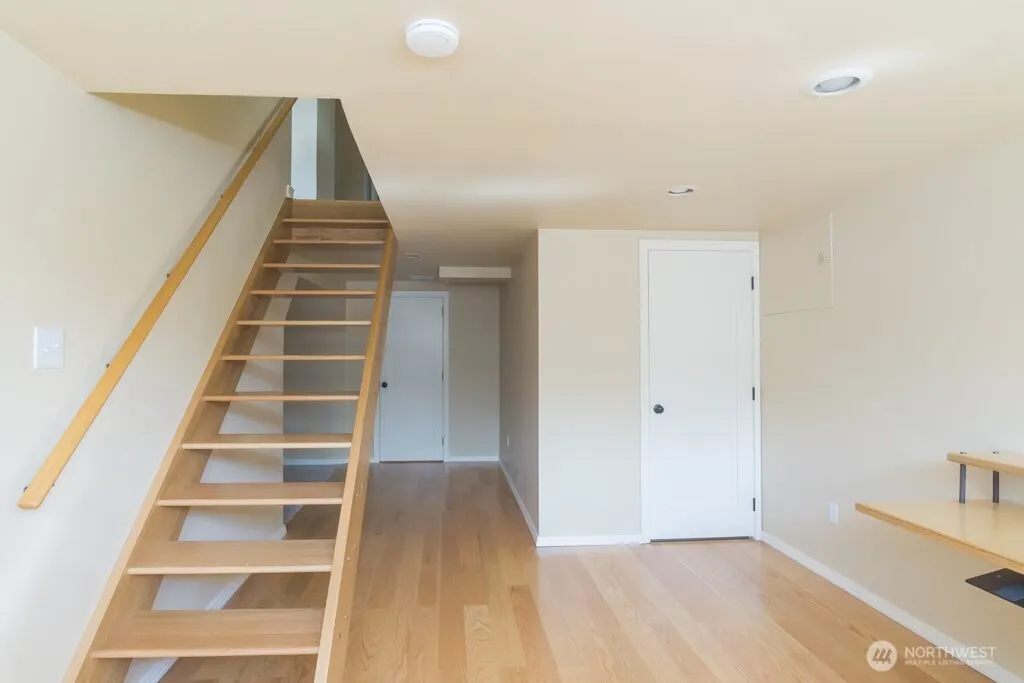 2115 N 92nd Street , Seattle, WA 98103
