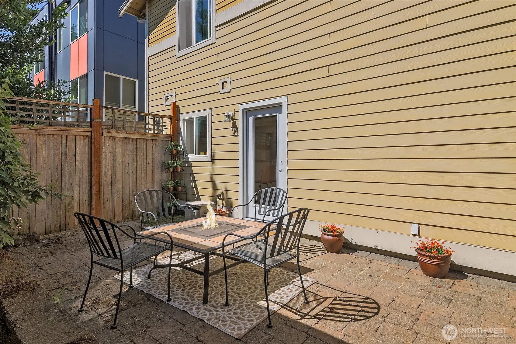 5909 40th Avenue SW #A, Seattle, WA 98136