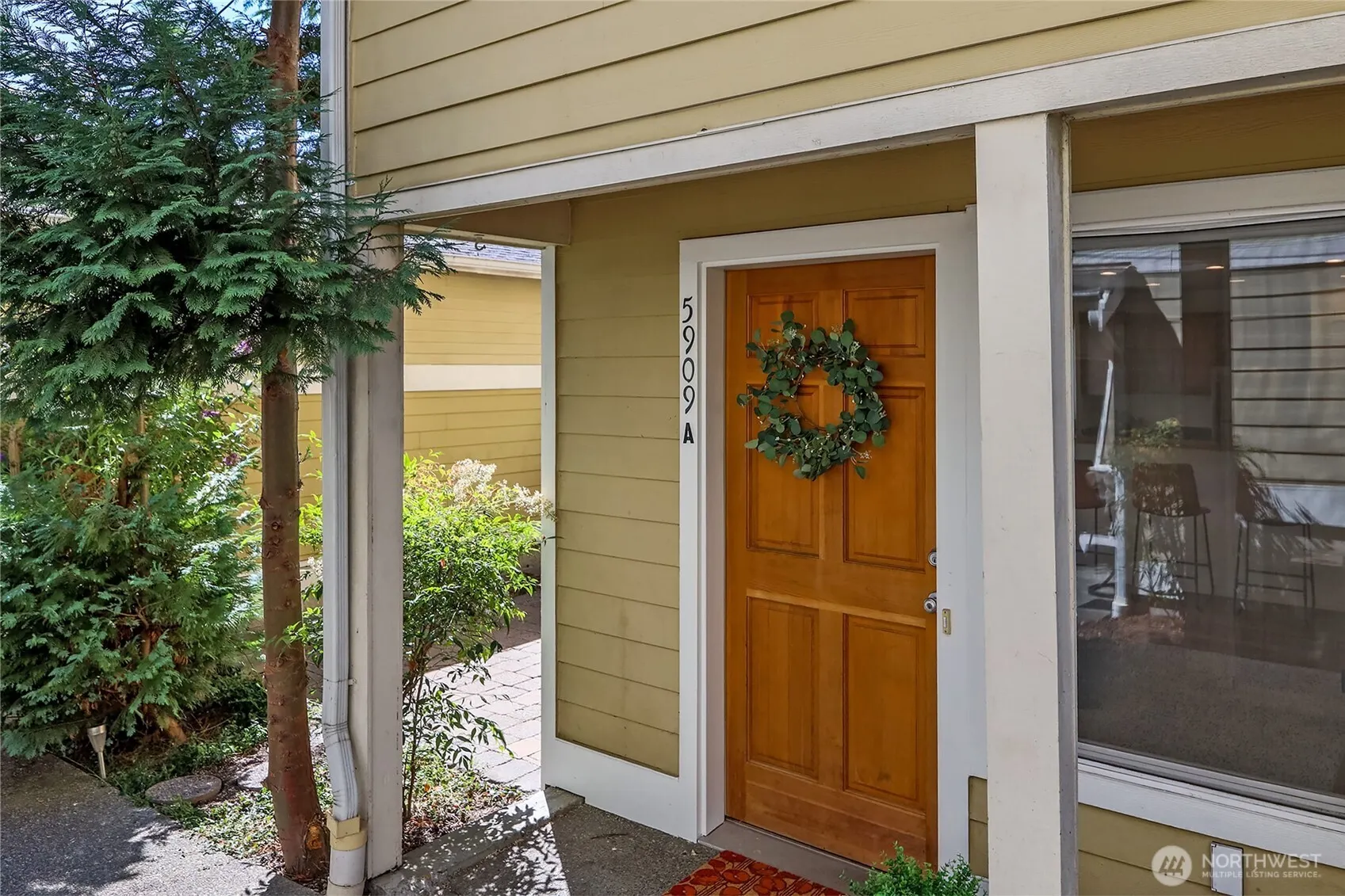5909 40th Avenue SW #A, Seattle, WA 98136
