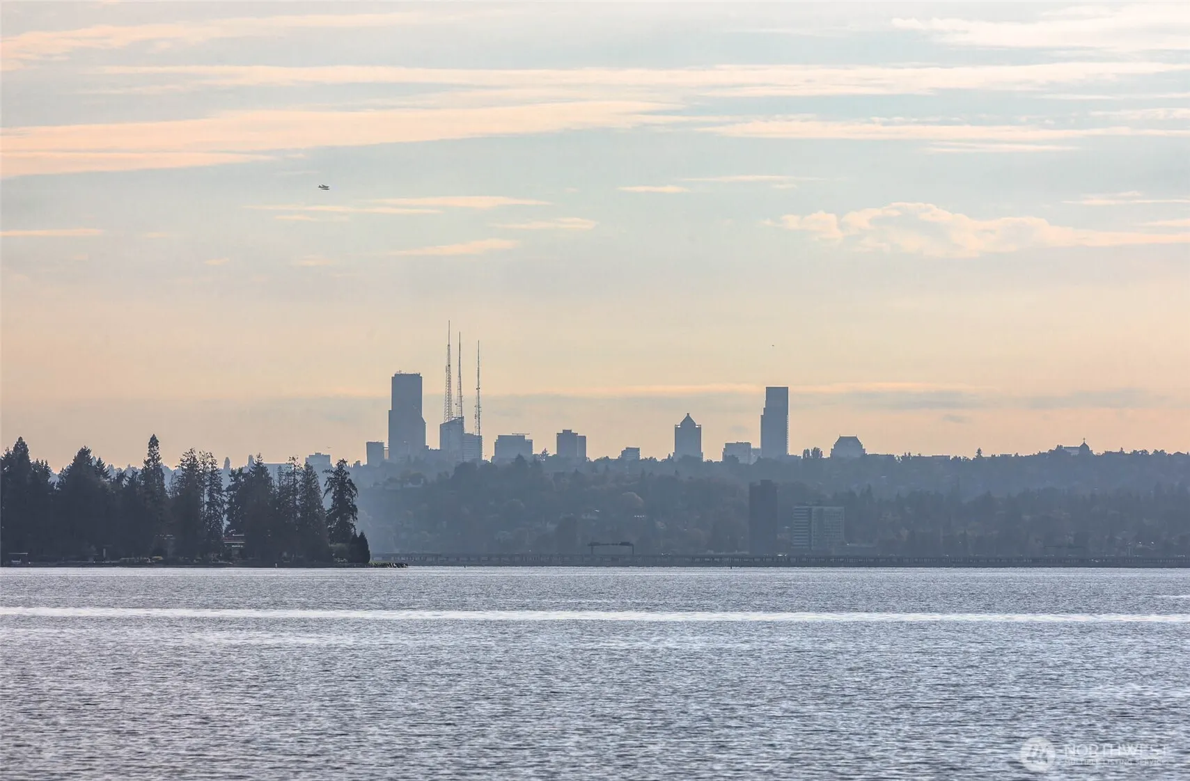 6209 Lake Washington Blvd NE, Kirkland, WA 98033