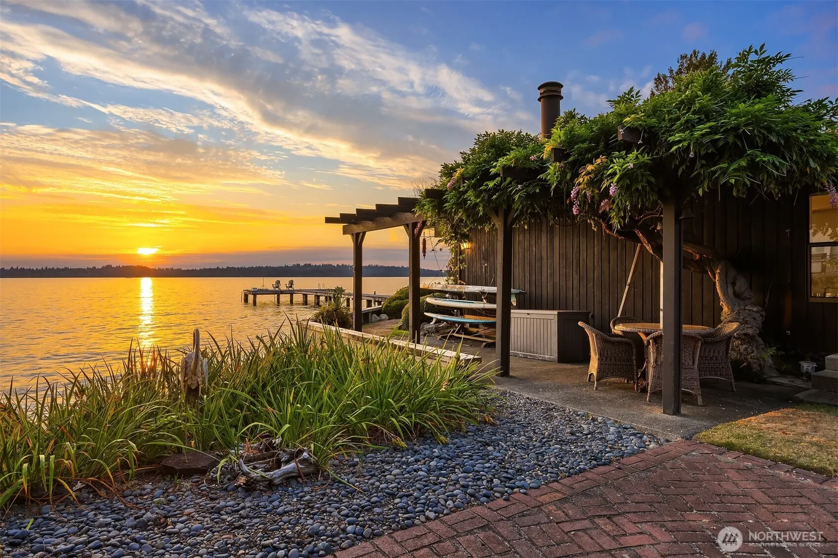 6209 Lake Washington Blvd NE, Kirkland, WA 98033